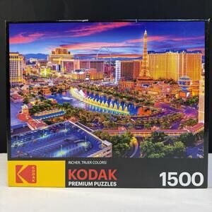 Kodak CraZart Premium Puzzle 8900 Las Vegas Strip 1500 Pieces 33”x23” Complete